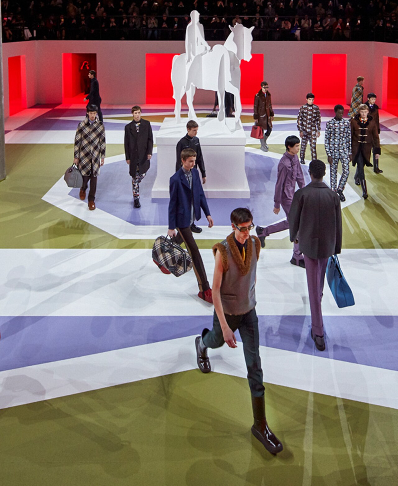 Prada Us Official Website Thinking Fashion Since 1913