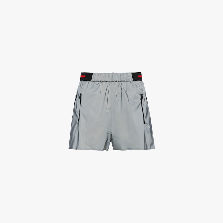 Short en tissu réfléchissant