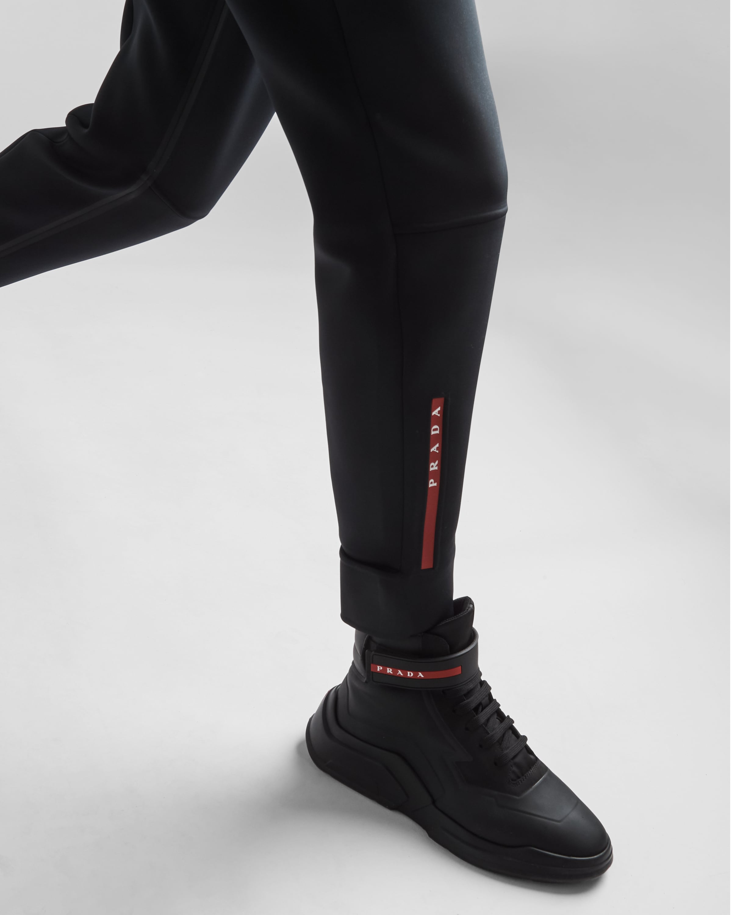 Prada Pantalon en tissu technique recyclé 3