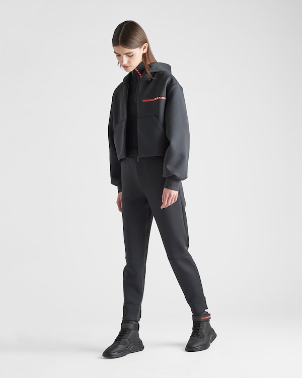 Sweatshirt en tissu technique recyclé Sweatshirt en tissu technique recyclé