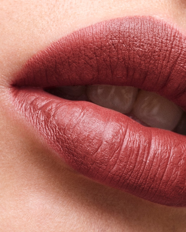 Prada Monochrome Hyper Matte lipstick - B02 - QUARTZ Prada Monochrome Hyper Matte lipstick - B02 - QUARTZ