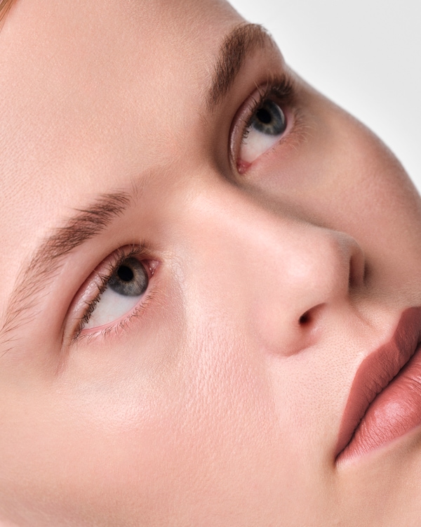 Prada Monochrome Hyper Matte lipstick - B02 - QUARTZ Prada Monochrome Hyper Matte lipstick - B02 - QUARTZ