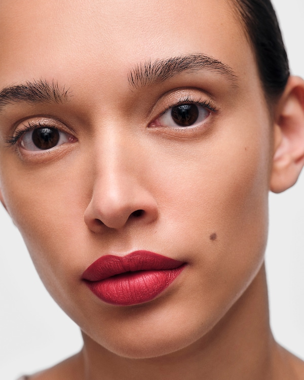 Prada Monochrome Hyper Matte lipstick - B03 - MAHOGANY Prada Monochrome Hyper Matte lipstick - B03 - MAHOGANY