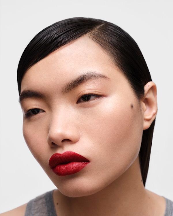 Rouge à lèvres Prada Monochrome Hyper Matte - R27 - RUBINO Rouge à lèvres Prada Monochrome Hyper Matte - R27 - RUBINO