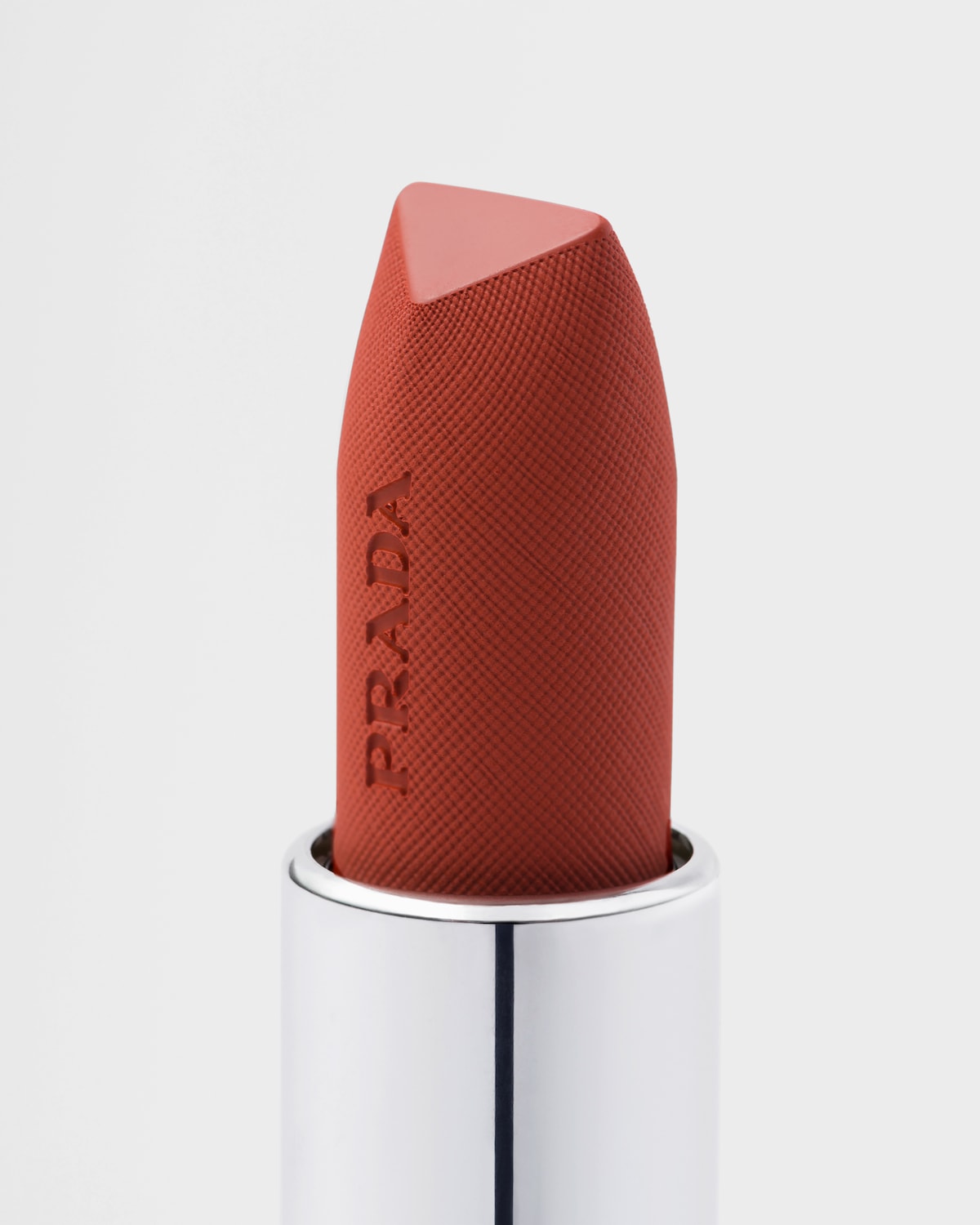 O77 Arancio Prada Monochrome Hyper Matte Lipstick O77 Arancio PRADA