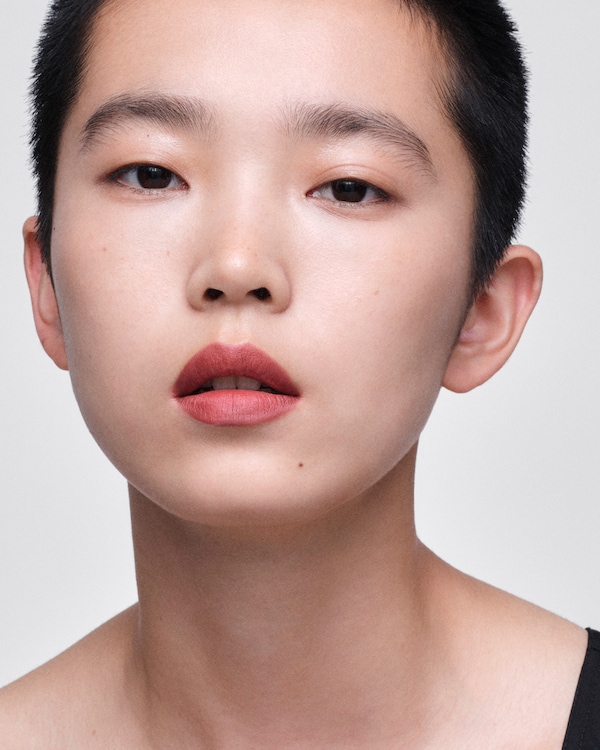 Prada Monochrome Hyper Matte lipstick - O03 - BRICK MAHOGANY - O03 - BRICK MAHOGANY Prada Monochrome Hyper Matte lipstick - O03 - BRICK MAHOGANY - O03 - BRICK MAHOGANY
