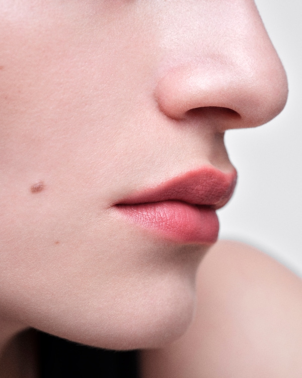 Prada Monochrome Soft Matte lipstick - O103 - SPICE MAHOGANY Prada Monochrome Soft Matte lipstick - O103 - SPICE MAHOGANY
