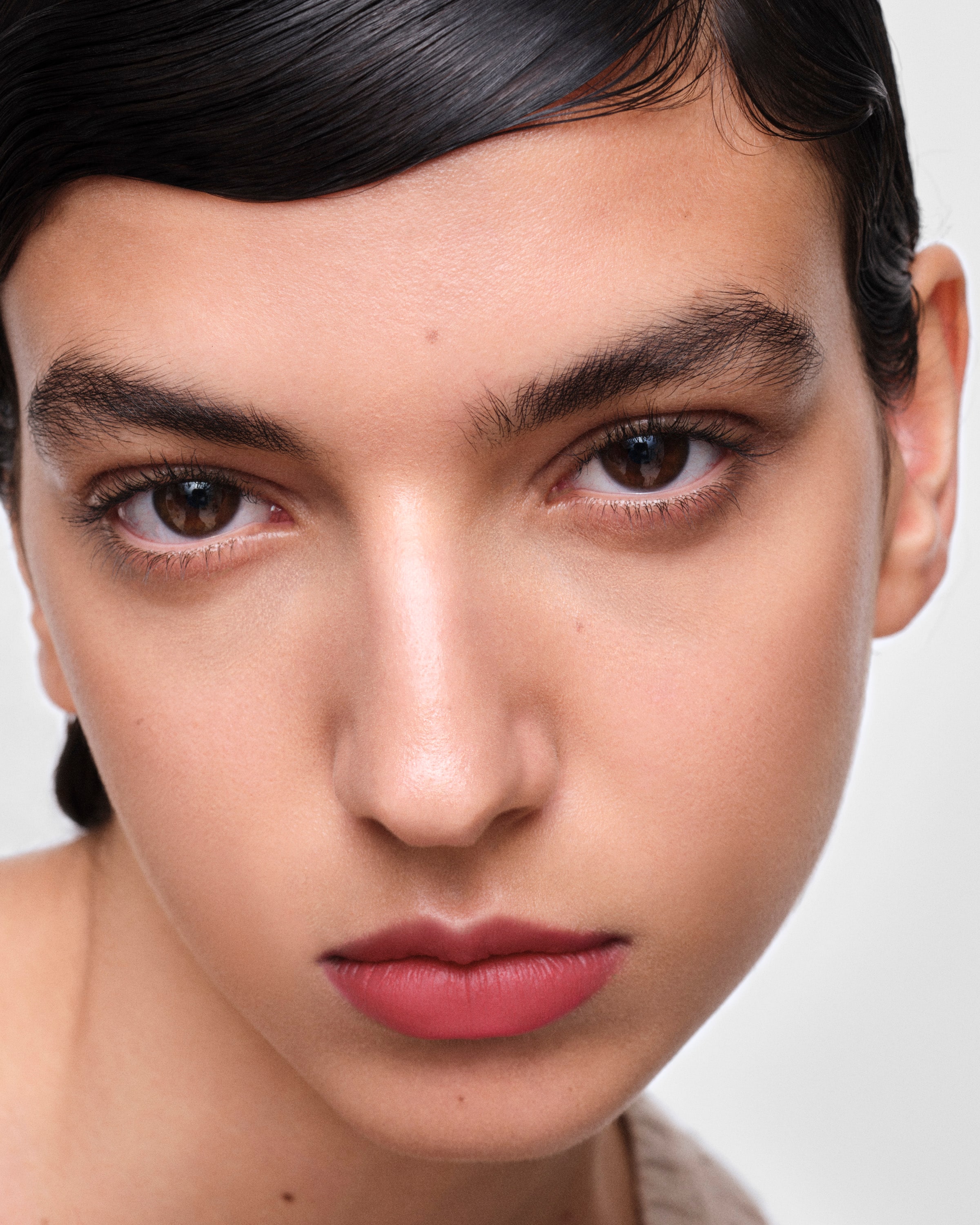 PRADA beautyモノクロームリップカラーB102＆リップバーム　U000 B102 Sienne シアン Prada Monochrome Soft Matte Lipstick