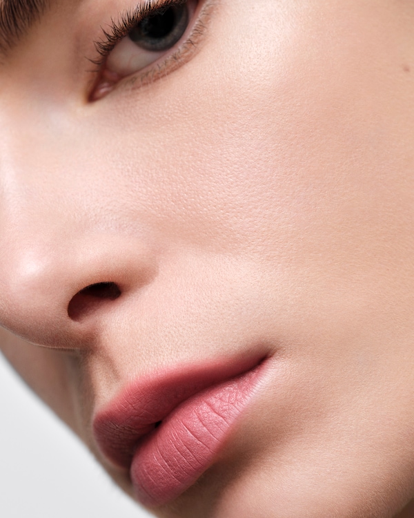 Prada Monochrome Soft Matte lipstick - P158 - MERANTI Prada Monochrome Soft Matte lipstick - P158 - MERANTI