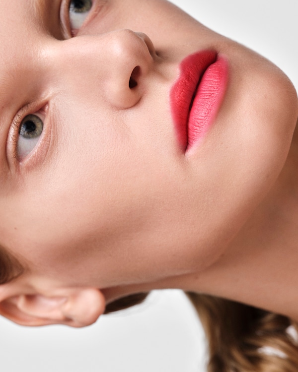 Prada Monochrome Soft Matte lipstick - O177 - FLAMINGO Prada Monochrome Soft Matte lipstick - O177 - FLAMINGO