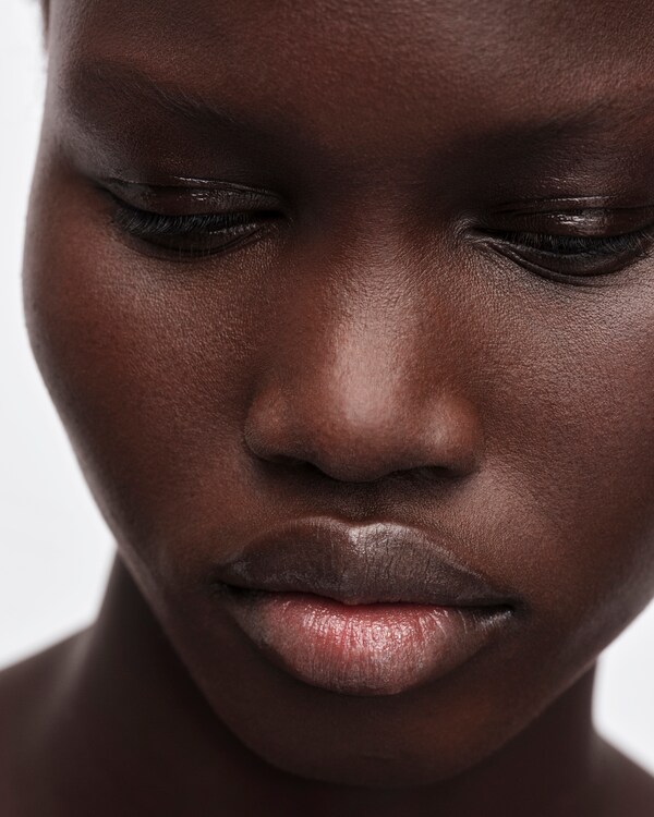 Barra de labios Prada Light Glowing - White Barra de labios Prada Light Glowing - White