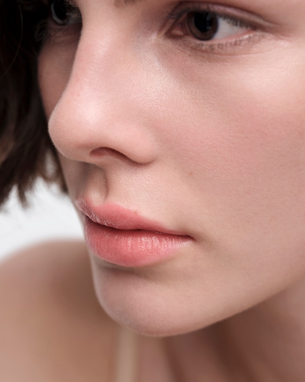 Prada Light Glowing lipcolor - Pink Prada Light Glowing lipcolor - Pink