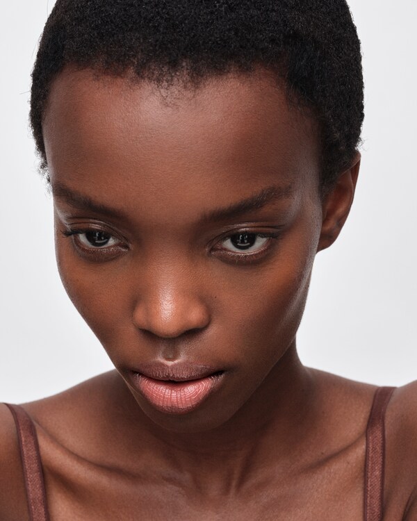 Prada Light Glowing lipcolor - Pink Prada Light Glowing lipcolor - Pink