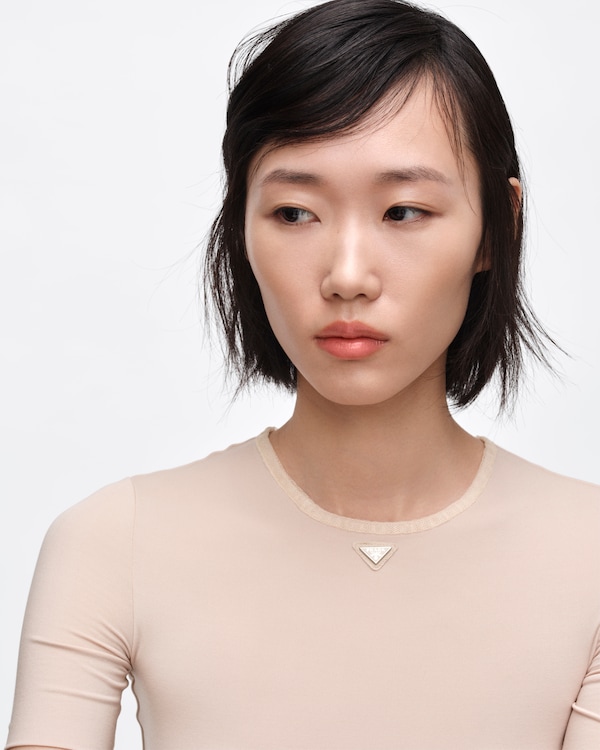 Barra de labios Prada Light Glowing - Brown Barra de labios Prada Light Glowing - Brown