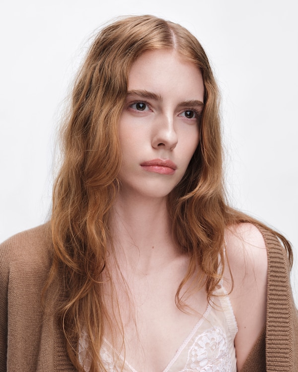 Lip Balm Frosting Care - Banana Yellow Lip Balm Frosting Care - Banana Yellow