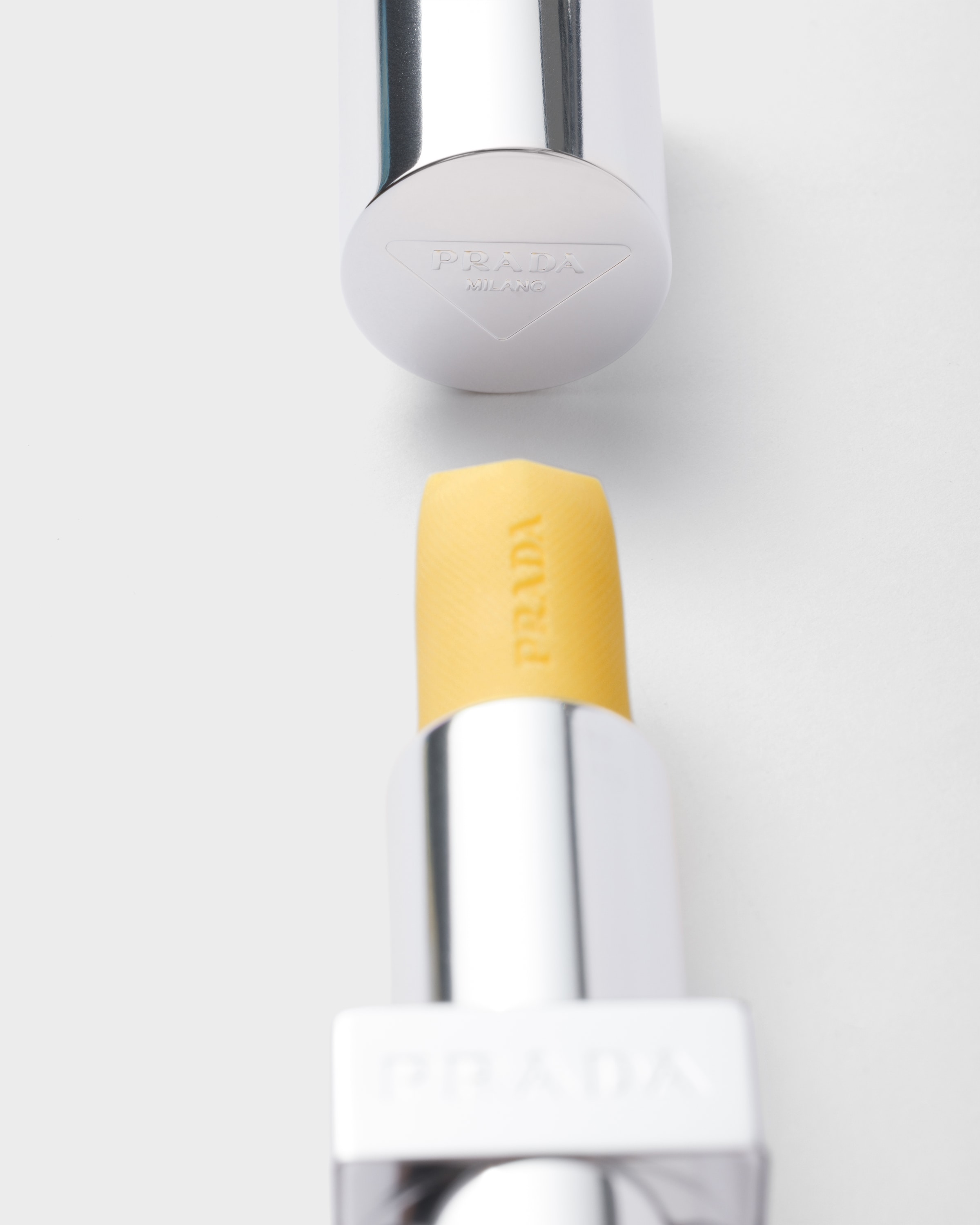 Lip Balm Frosting Care - Banana Yellow