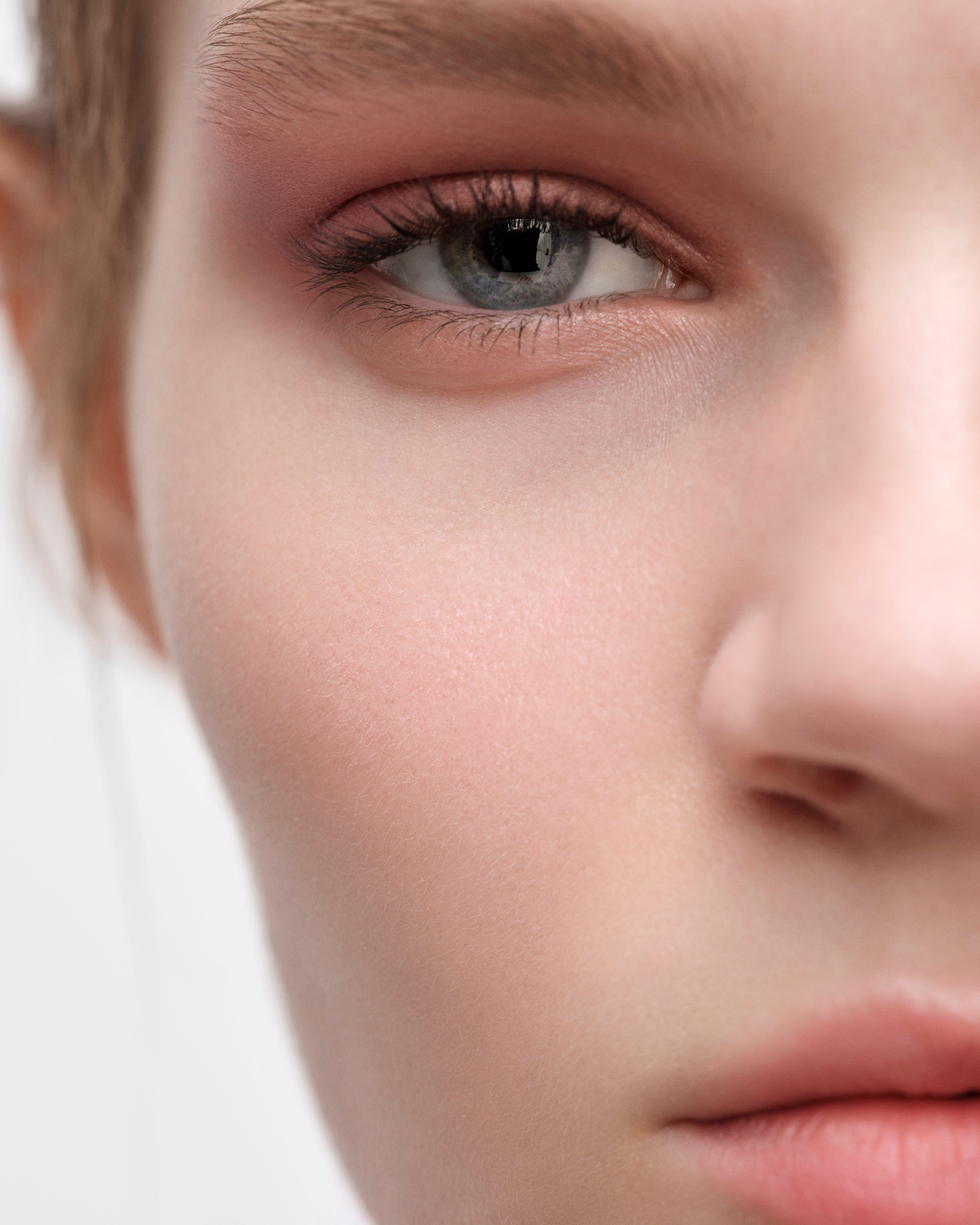 08 - PANSY Prada Dimensions Holo Nude Eye Palette Refill
