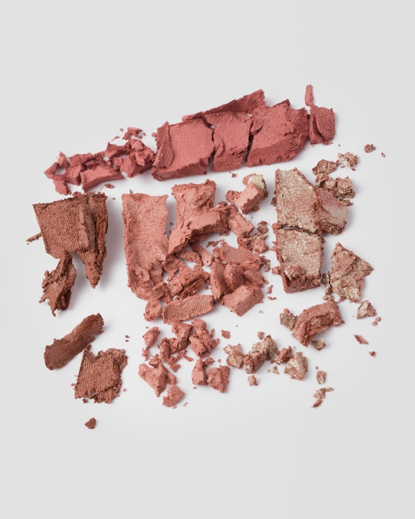 Prada Dimensions Holo Nude Eye Palette - 08 - PANSY Prada Dimensions Holo Nude Eye Palette - 08 - PANSY