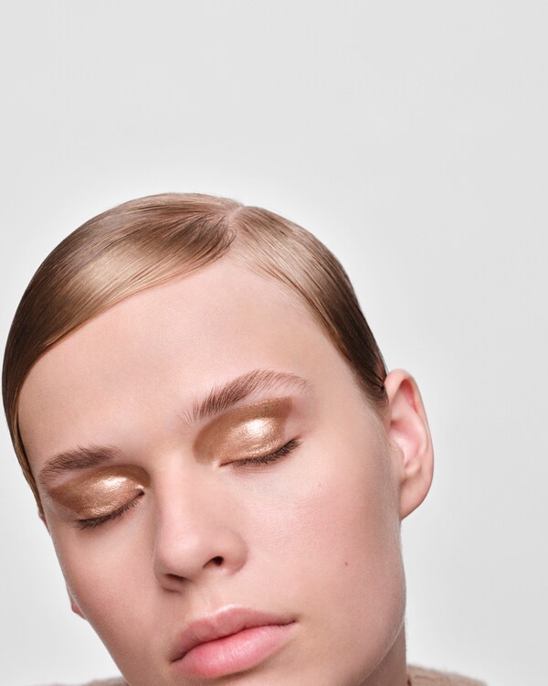 Prada Dimensions eyeshadow - 01 - PORTRAIT Prada Dimensions eyeshadow - 01 - PORTRAIT