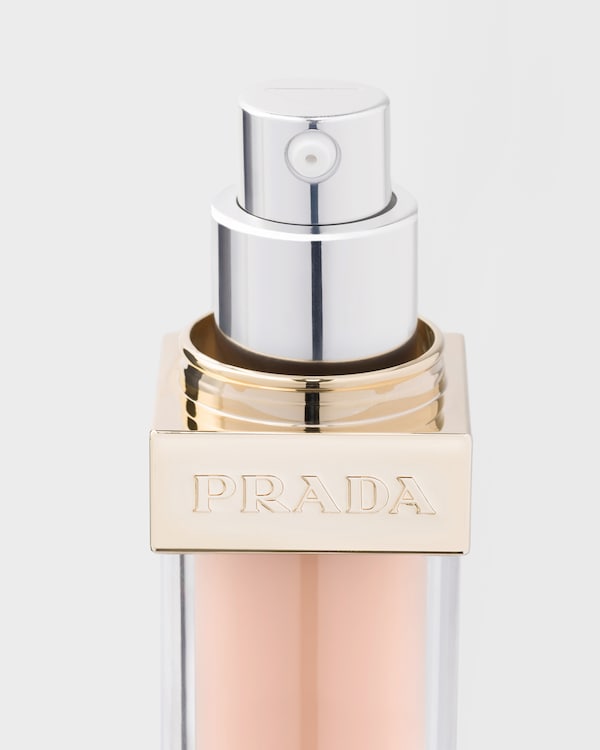 Prada Reveal Skin optimizing foundation - LC10 - LIGHT COOL Prada Reveal Skin optimizing foundation - LC10 - LIGHT COOL
