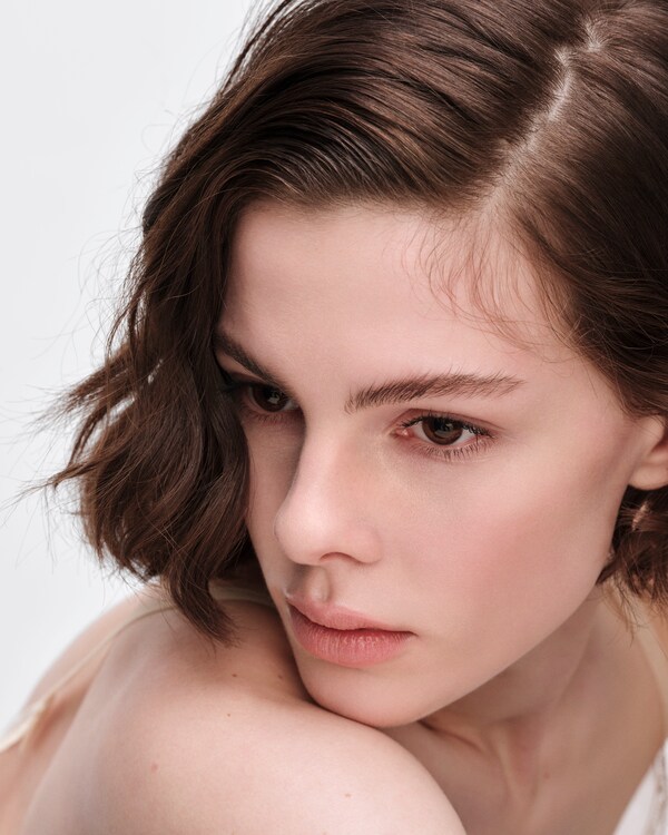 Recarga para Prada Reveal Skin Optimizing Foundation - LN5 - LIGHT NEUTRAL  Recarga para Prada Reveal Skin Optimizing Foundation - LN5 - LIGHT NEUTRAL