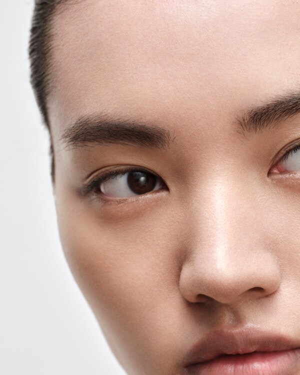 Prada Reveal Skin optimizing foundation - LN15 - LIGHT NEUTRAL Prada Reveal Skin optimizing foundation - LN15 - LIGHT NEUTRAL