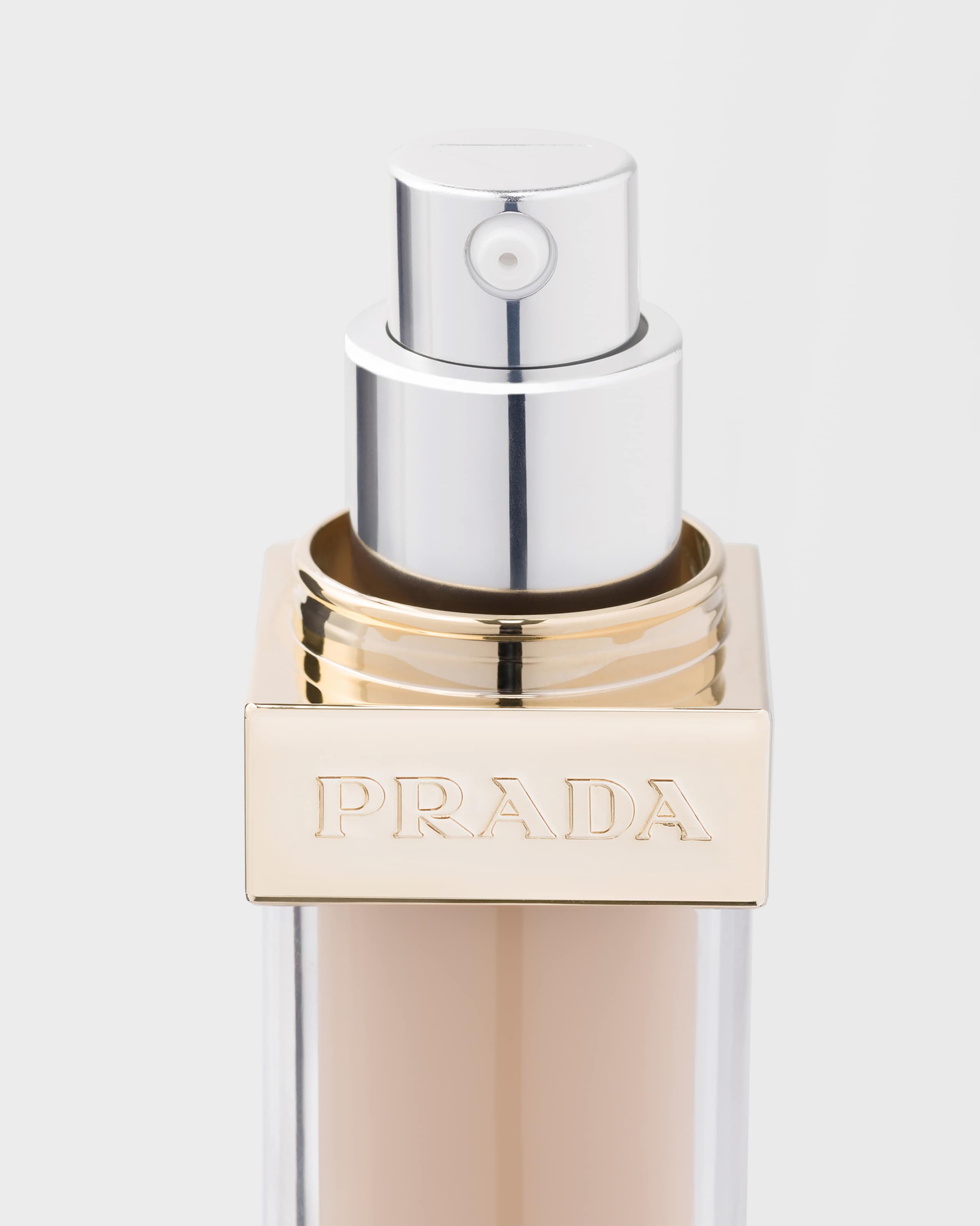 【新品未使用 】PRADAプラダ リヴィール スキン ファンデーション LN5 リヴィール スキン ファンデーション｜プラダ ビューティ公式