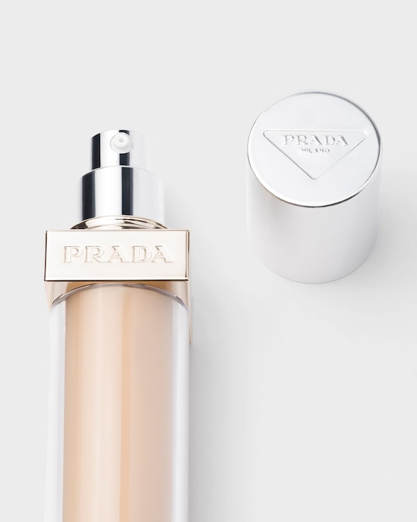 Prada Reveal Skin optimizing foundation - LW10 - LIGHT WARM Prada Reveal Skin optimizing foundation - LW10 - LIGHT WARM