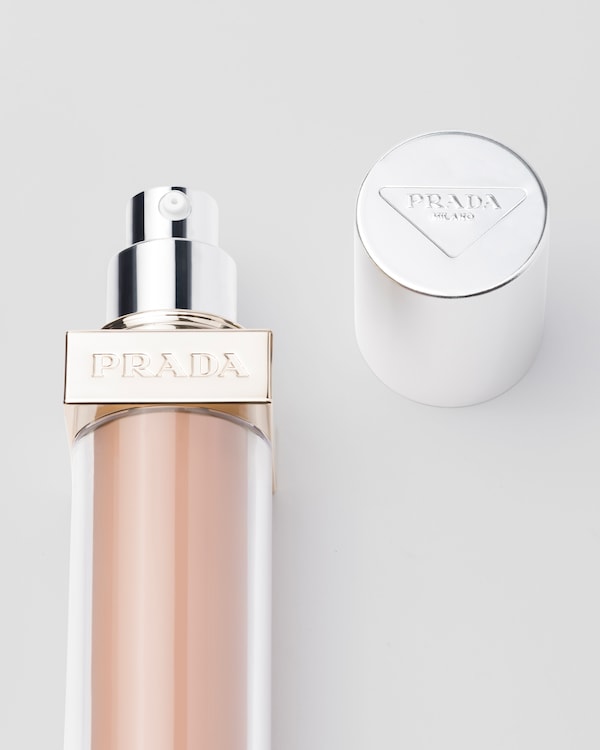 Prada Reveal Skin optimizing foundation - MC50 - MEDIUM COOL Prada Reveal Skin optimizing foundation - MC50 - MEDIUM COOL