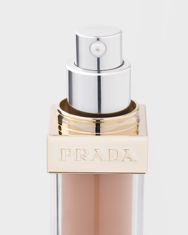 Prada Reveal Skin optimizing foundation - MN55 - MEDIUM NEUTRAL Prada Reveal Skin optimizing foundation - MN55 - MEDIUM NEUTRAL