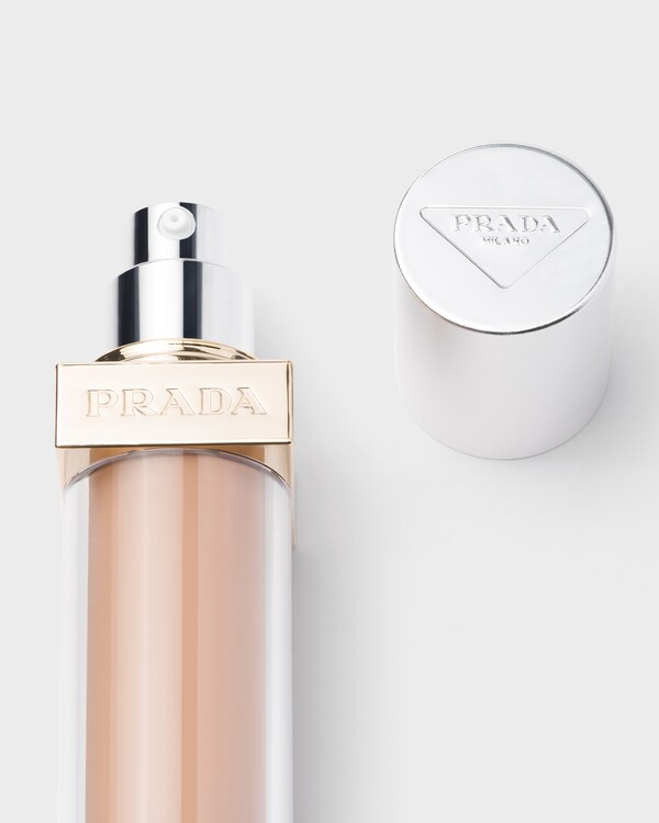 Prada Reveal Skin optimizing foundation - MW45 - MEDIUM WARM Prada Reveal Skin optimizing foundation - MW45 - MEDIUM WARM
