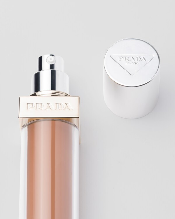 Prada Reveal Skin optimizing foundation - DN85 - DARK NEUTRAL Prada Reveal Skin optimizing foundation - DN85 - DARK NEUTRAL