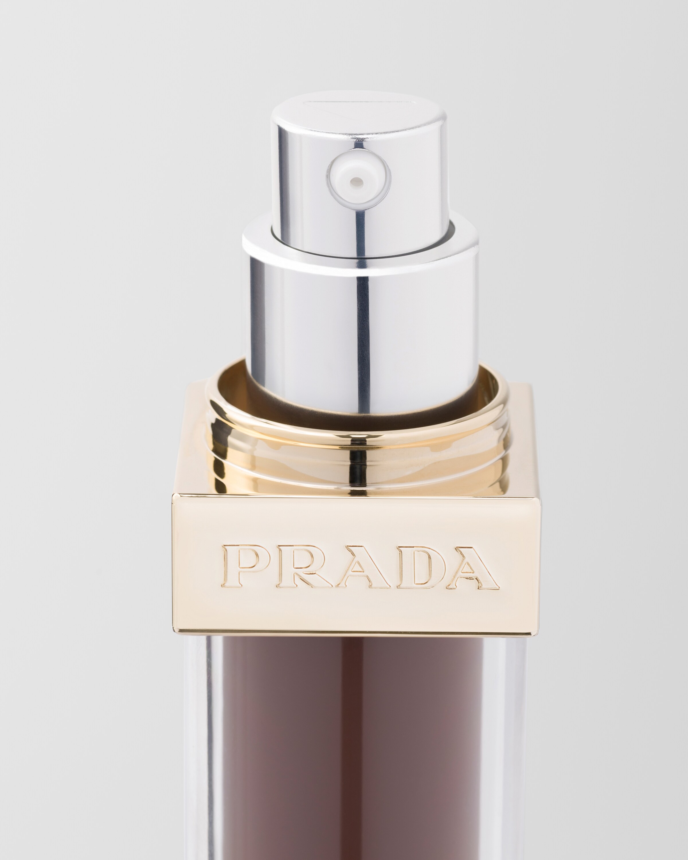 DN90 - DARK NEUTRAL Prada Reveal Skin optimizing foundation