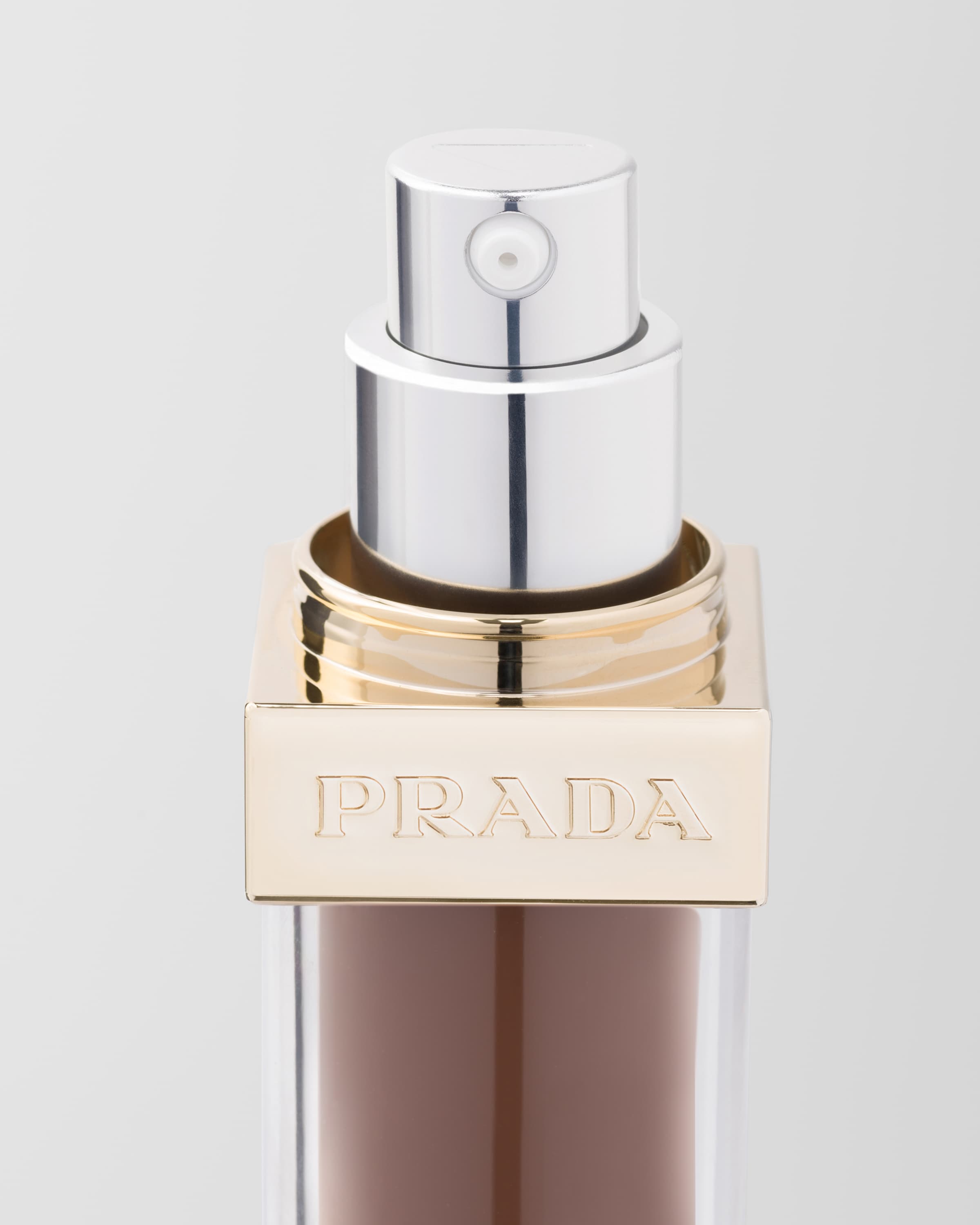 ファンデーション PRADA REVEAL FOUNDATION 40Y11Y Reveal Skin-Optimizing Refillable Soft Matte Foundation
