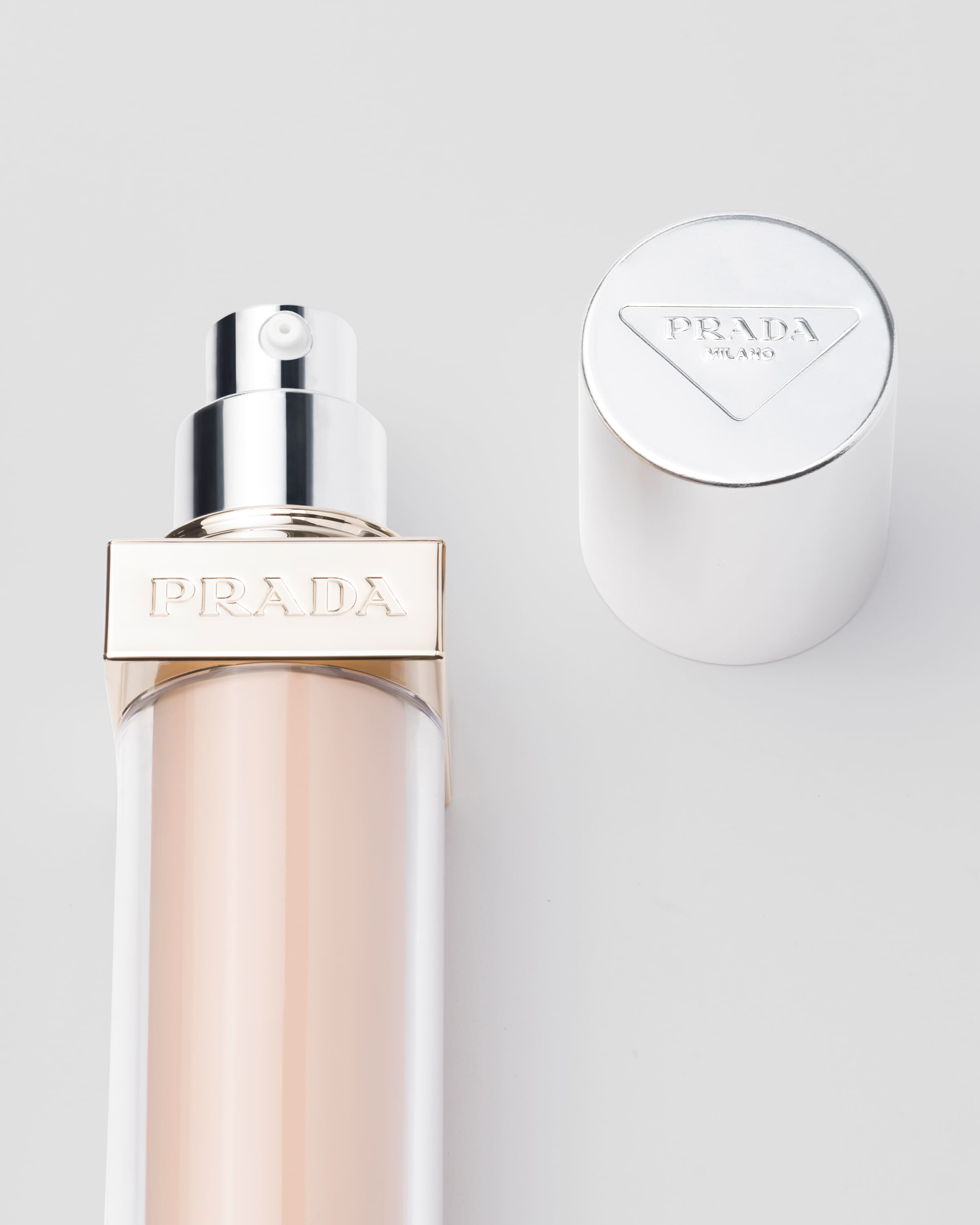 PRADA REVEAL FOUNDATION L05 ファンデーション Prada Reveal |Skin Optimizing Foundation | Prada Beauty