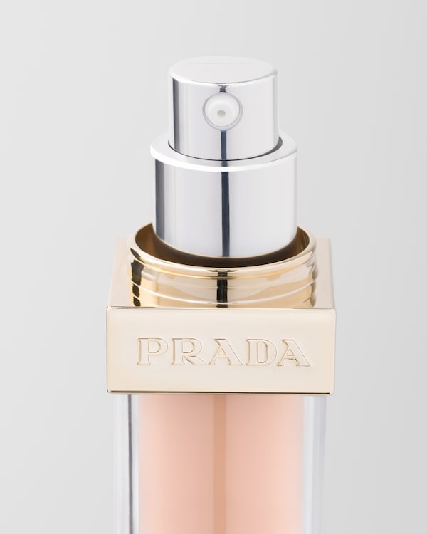 Prada Reveal Skin optimizing foundation - LC10 - LIGHT COOL Prada Reveal Skin optimizing foundation - LC10 - LIGHT COOL
