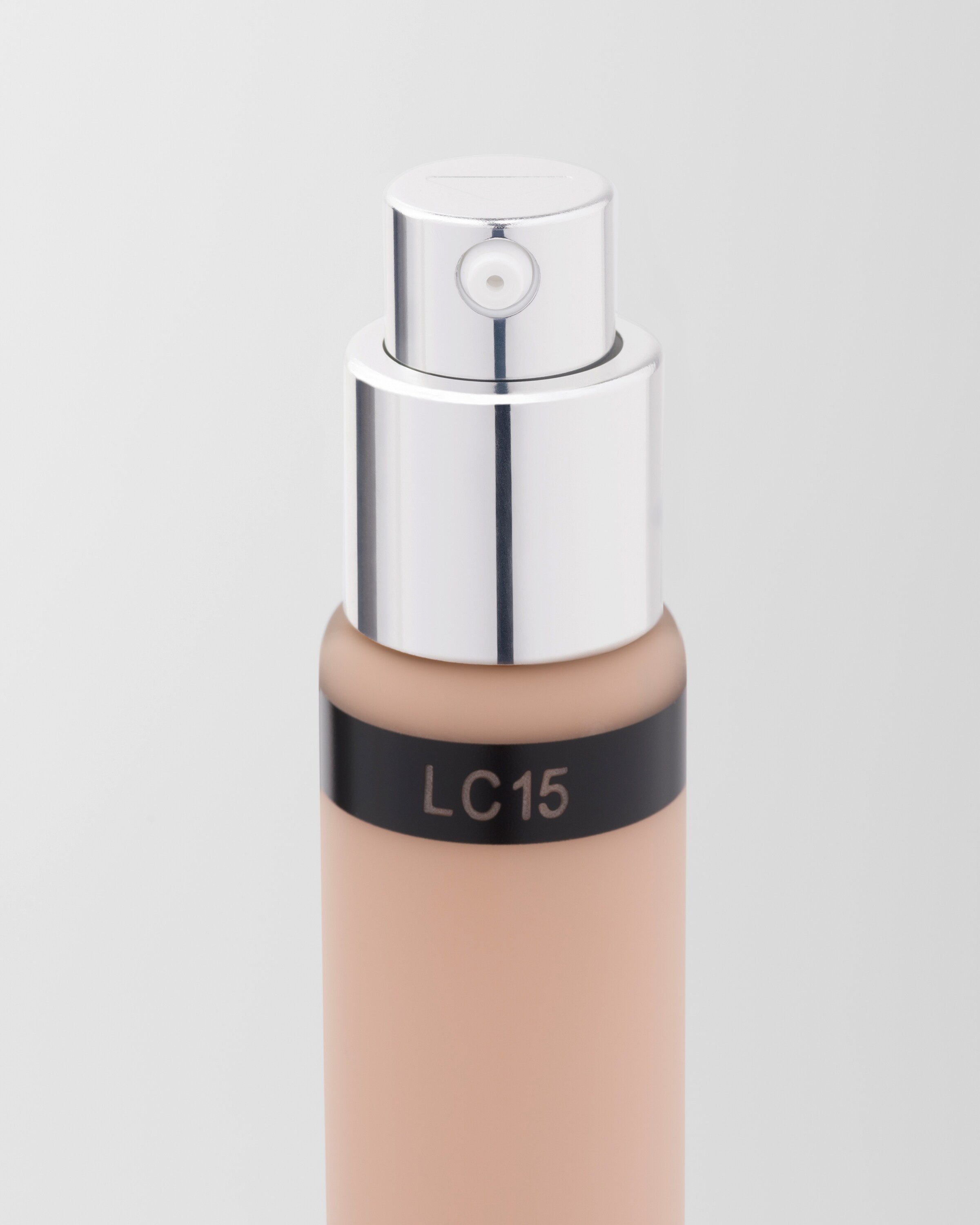Lc15 - Light Cool Prada Reveal Skin Optimizing Foundation Refill