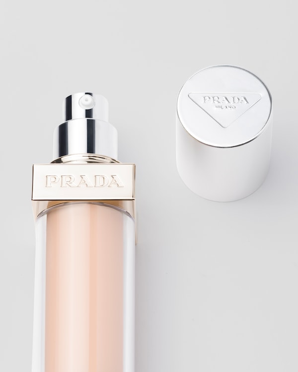 Prada Reveal Skin optimizing foundation - LN10 - LIGHT NEUTRAL Prada Reveal Skin optimizing foundation - LN10 - LIGHT NEUTRAL