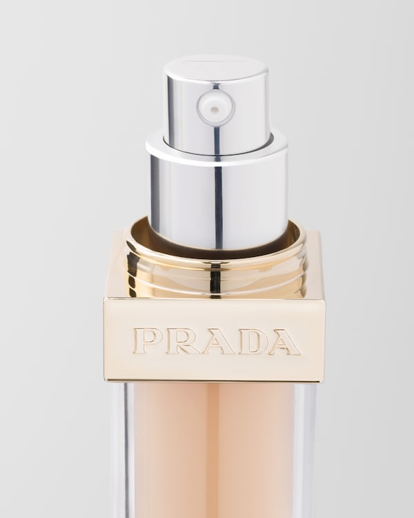 Prada Reveal Skin optimizing foundation - LW10 - LIGHT WARM Prada Reveal Skin optimizing foundation - LW10 - LIGHT WARM