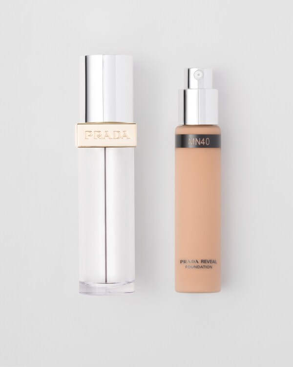 Prada Reveal Skin optimizing foundation refill - MN40 - MEDIUM NEUTRAL Prada Reveal Skin optimizing foundation refill - MN40 - MEDIUM NEUTRAL