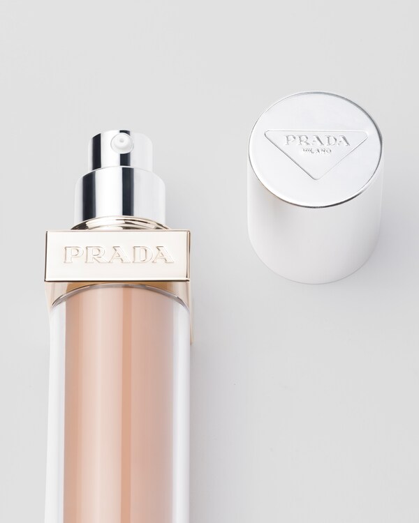 Prada Reveal Skin optimizing foundation - MN50 - MEDIUM NEUTRAL Prada Reveal Skin optimizing foundation - MN50 - MEDIUM NEUTRAL