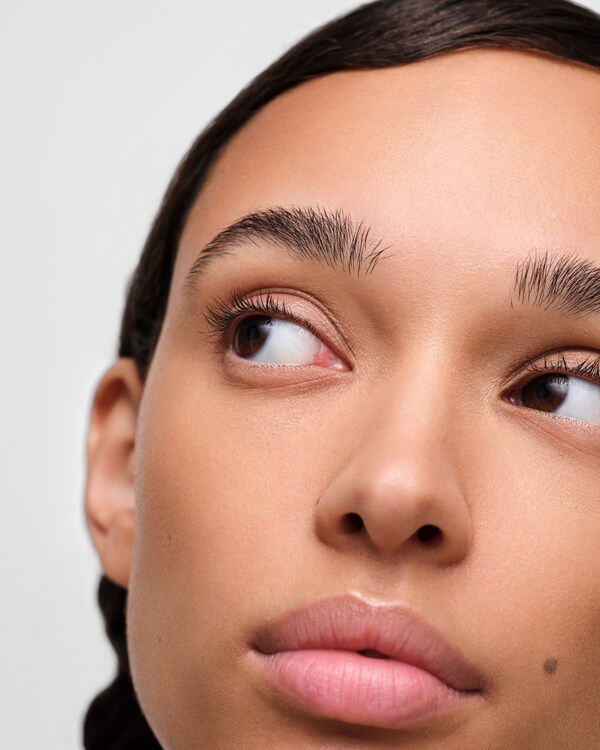 Prada Reveal Skin optimizing foundation - MN60 - MEDIUM NEUTRAL Prada Reveal Skin optimizing foundation - MN60 - MEDIUM NEUTRAL