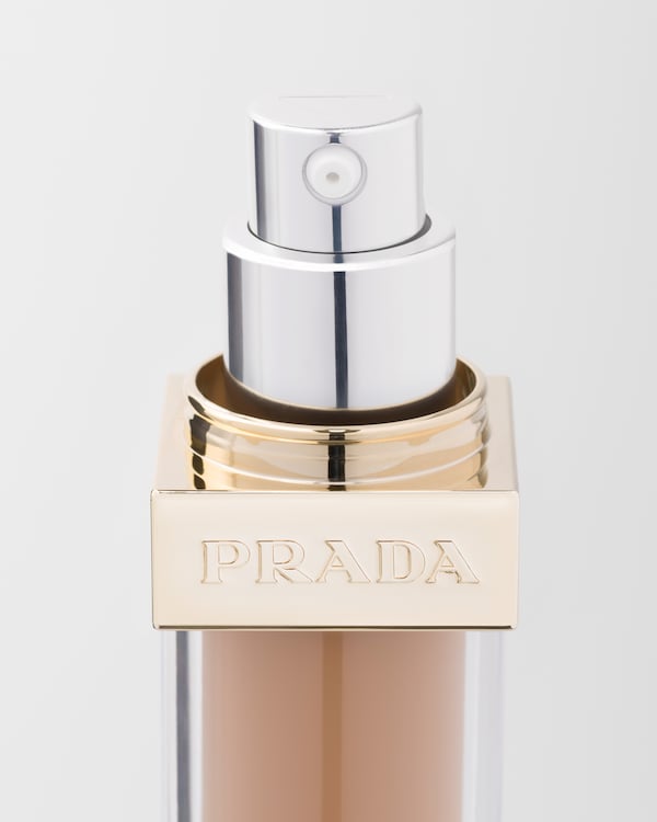 Prada Reveal Skin optimizing foundation - MW40 - MEDIUM WARM Prada Reveal Skin optimizing foundation - MW40 - MEDIUM WARM