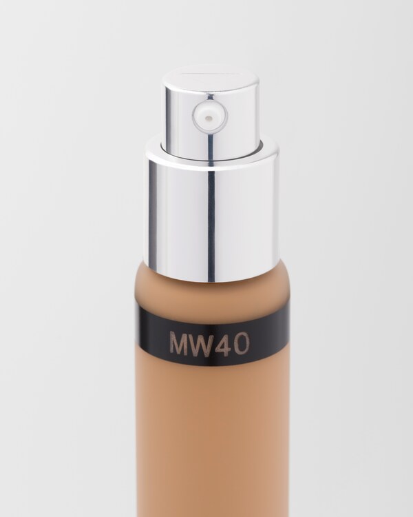 Prada Reveal Skin optimizing foundation refill - MW40 - MEDIUM WARM Prada Reveal Skin optimizing foundation refill - MW40 - MEDIUM WARM