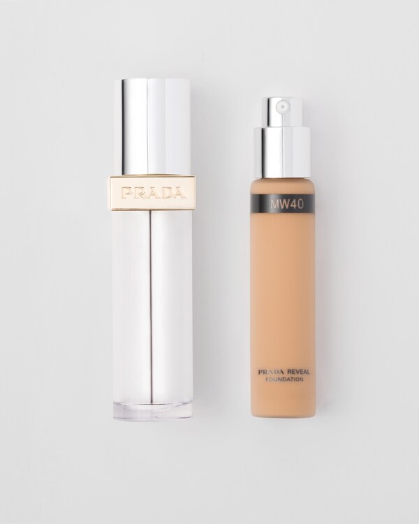 Prada Reveal Skin optimizing foundation refill - MW40 - MEDIUM WARM Prada Reveal Skin optimizing foundation refill - MW40 - MEDIUM WARM