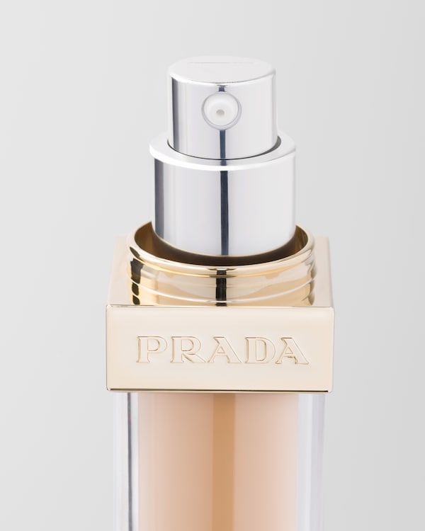 Prada Reveal Skin optimizing foundation - MW50 - MEDIUM WARM Prada Reveal Skin optimizing foundation - MW50 - MEDIUM WARM
