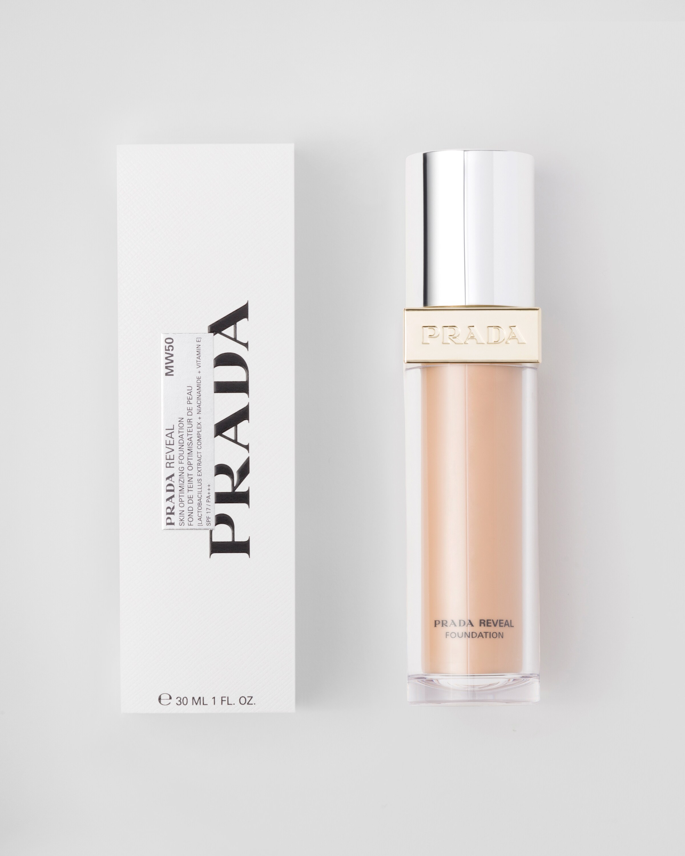 Mw50 - Medium Warm Prada Reveal Skin Optimizing Foundation - Mw50