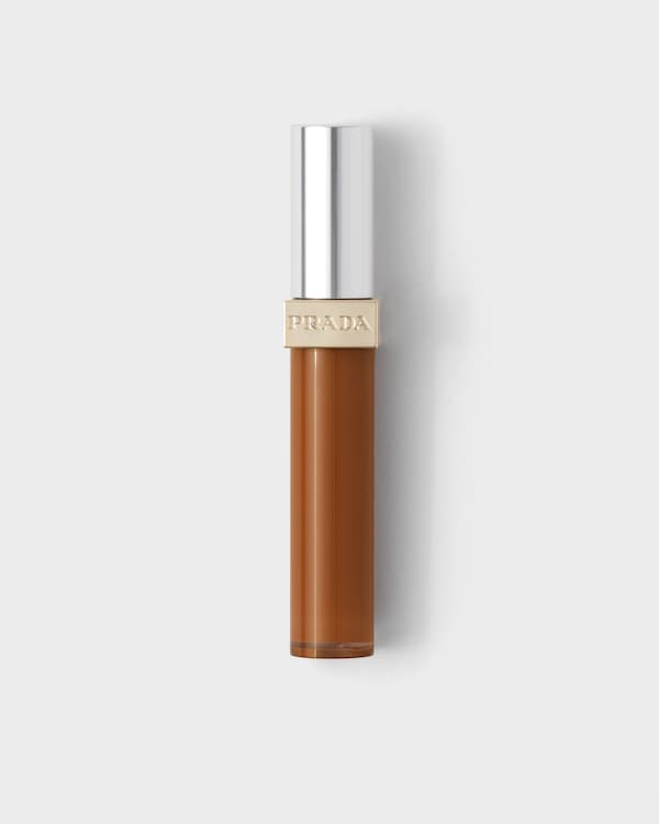 Prada Concealer - DW8 - DARK WARM Prada Concealer - DW8 - DARK WARM