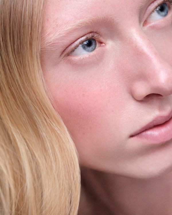 Prada Touch cream-to-powder color - O86 - PEACH Prada Touch cream-to-powder color - O86 - PEACH