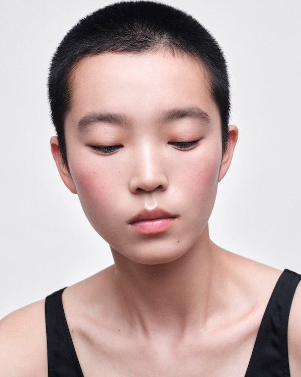 Prada Touch cream-to-powder color - P76 - WATERLILY Prada Touch cream-to-powder color - P76 - WATERLILY